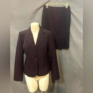 Kasper Elegant Purple Blazer and Skirt Set